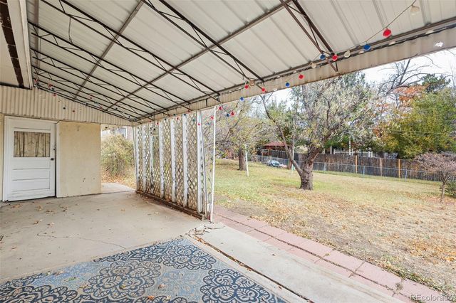 609 Crestridge Avenue, Colorado Springs, CO 80906