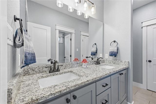 4228 Old Hearne Road, Bryan, TX 77803