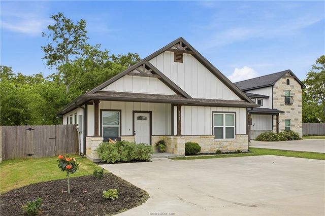 4228 Old Hearne Road, Bryan, TX 77803
