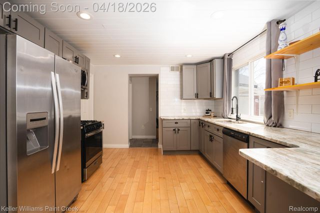 21414 Westview Avenue, Royal Oak Charter Township, MI 48220