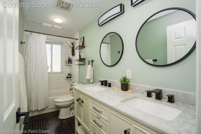 21414 Westview Avenue, Royal Oak Charter Township, MI 48220