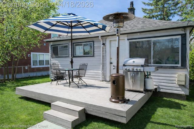 21414 Westview Avenue, Royal Oak Charter Township, MI 48220