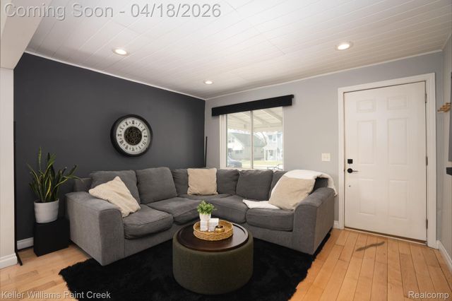 21414 Westview Avenue, Royal Oak Charter Township, MI 48220