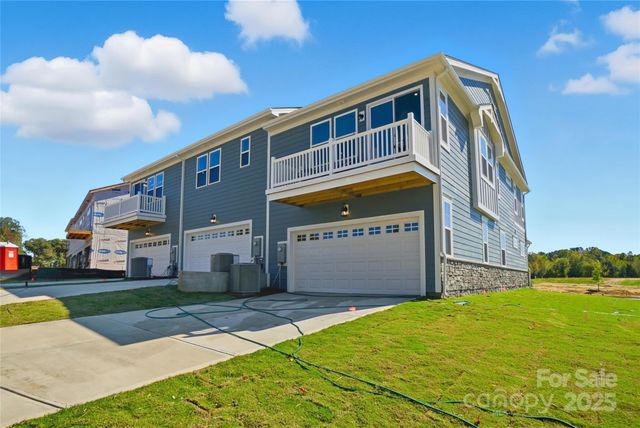 2608 Selbourne Drive, Gastonia, NC 28052