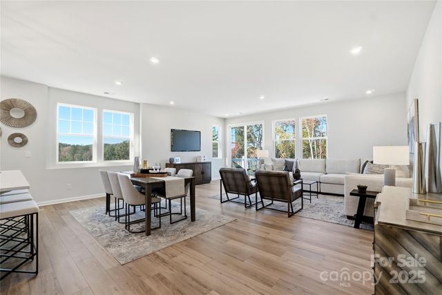 2608 Selbourne Drive, Gastonia, NC 28052