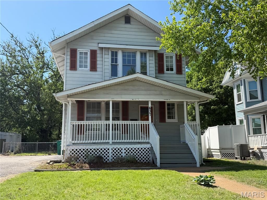 437 S Elm Avenue, St Louis, MO 63119