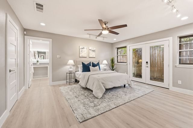 2105 Inverness Drive, Arlington, TX 76012