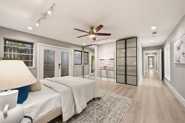 2105 Inverness Drive, Arlington, TX 76012