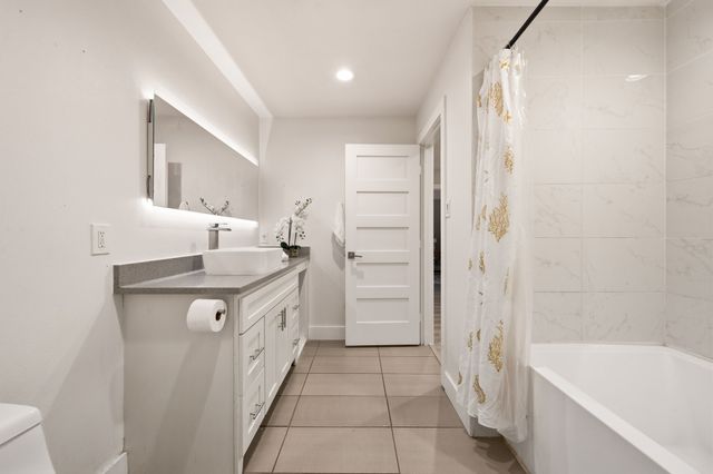 2105 Inverness Drive, Arlington, TX 76012