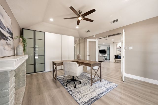 2105 Inverness Drive, Arlington, TX 76012