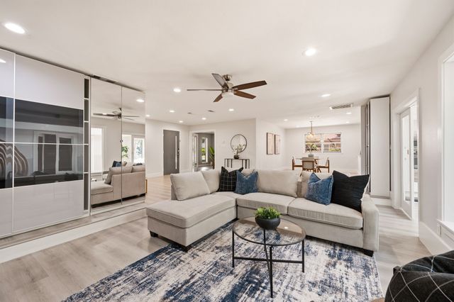 2105 Inverness Drive, Arlington, TX 76012