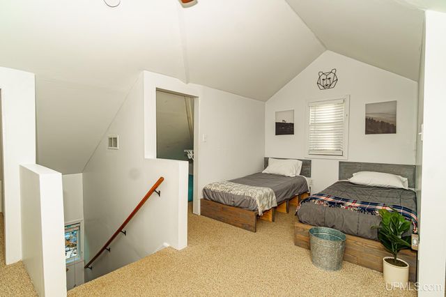 707 Plymouth Road, Wakefield, MI 49968