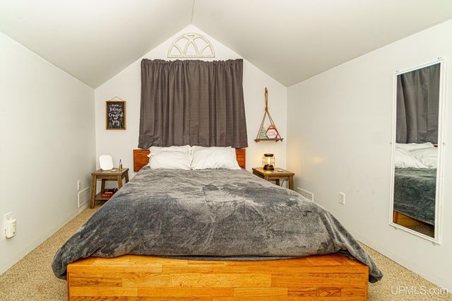 707 Plymouth Road, Wakefield, MI 49968