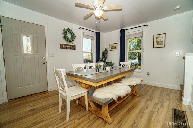 707 Plymouth Road, Wakefield, MI 49968