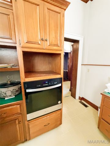 704 Mabry Street, Selma, AL 36701