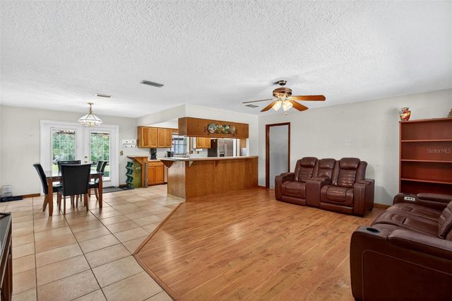 5390 EAST AVENUE, De Leon Springs, FL 32130