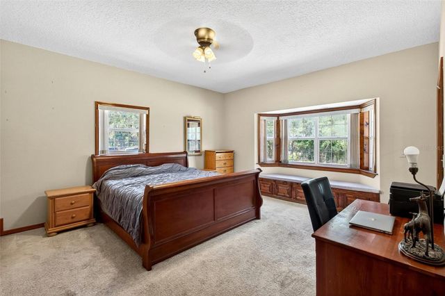 5390 EAST AVENUE, De Leon Springs, FL 32130