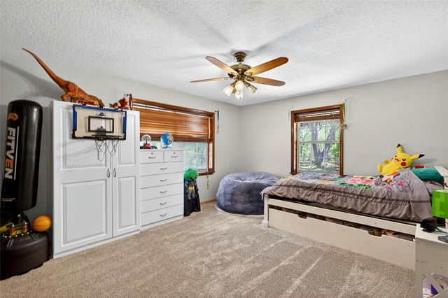 5390 EAST AVENUE, De Leon Springs, FL 32130