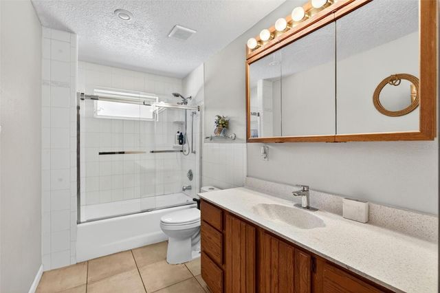 5390 EAST AVENUE, De Leon Springs, FL 32130