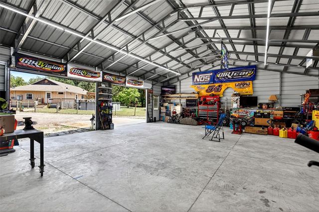 5390 EAST AVENUE, De Leon Springs, FL 32130