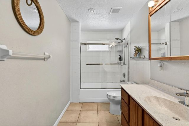 5390 EAST AVENUE, De Leon Springs, FL 32130
