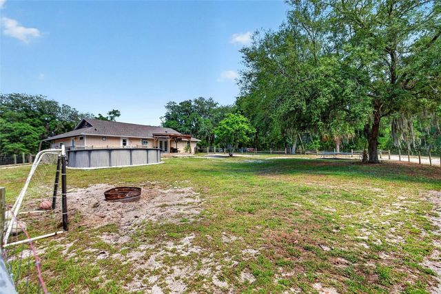 5390 EAST AVENUE, De Leon Springs, FL 32130