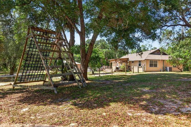 5390 EAST AVENUE, De Leon Springs, FL 32130