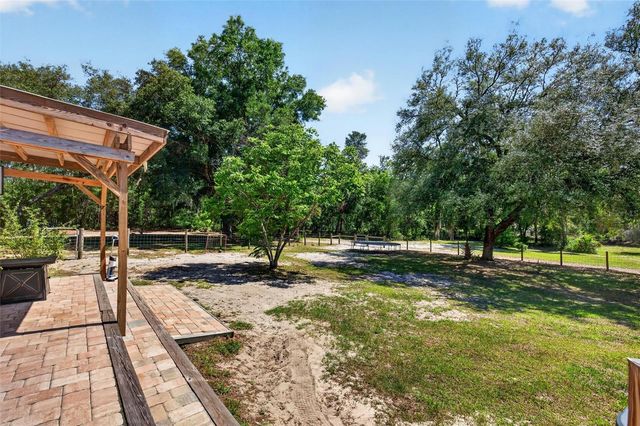 5390 EAST AVENUE, De Leon Springs, FL 32130