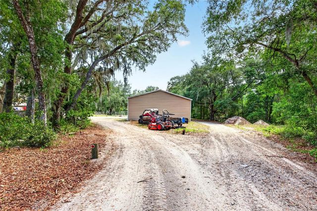 5390 EAST AVENUE, De Leon Springs, FL 32130
