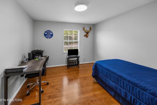 114 Anderson St, Sweetwater, TN 37874