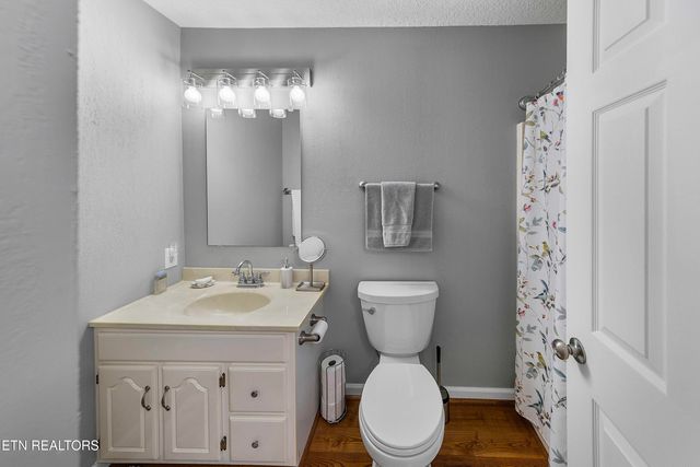 114 Anderson St, Sweetwater, TN 37874
