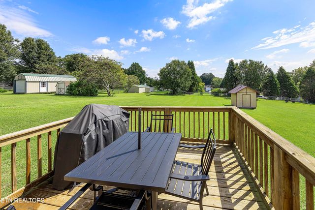114 Anderson St, Sweetwater, TN 37874