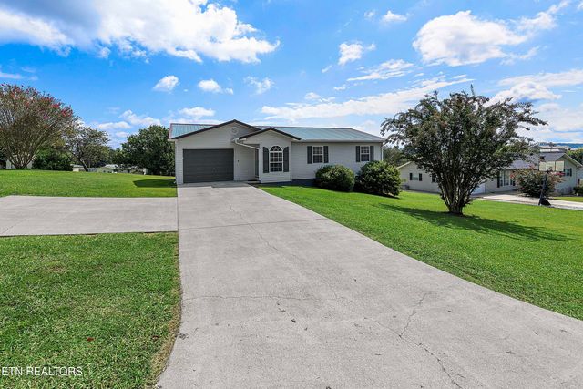114 Anderson St, Sweetwater, TN 37874