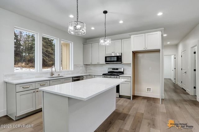 14337 W Peak Circle, Big Lake, AK 99652