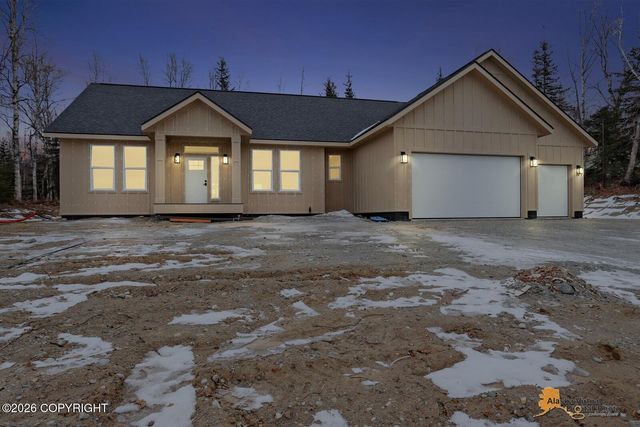 14337 W Peak Circle, Big Lake, AK 99652