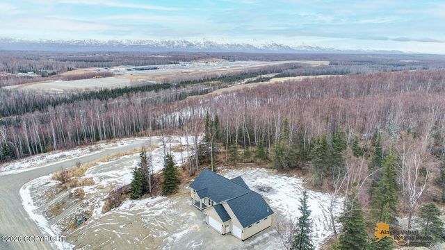 14337 W Peak Circle, Big Lake, AK 99652