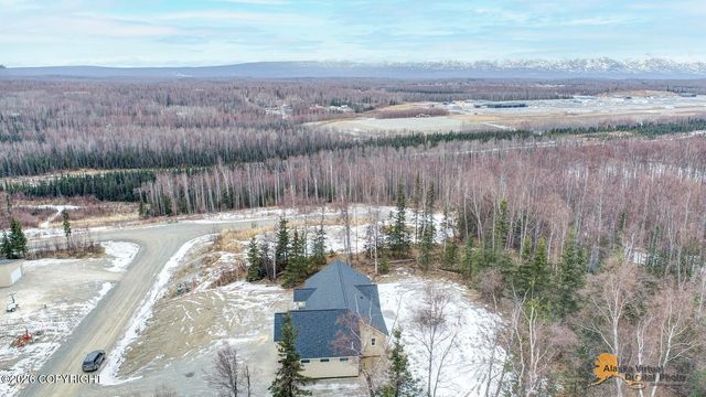 14337 W Peak Circle, Big Lake, AK 99652