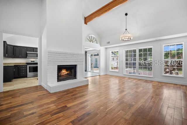 7 Windy Lake Ct, Bluffton, SC 29910