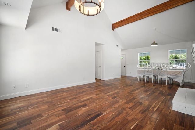 7 Windy Lake Ct, Bluffton, SC 29910