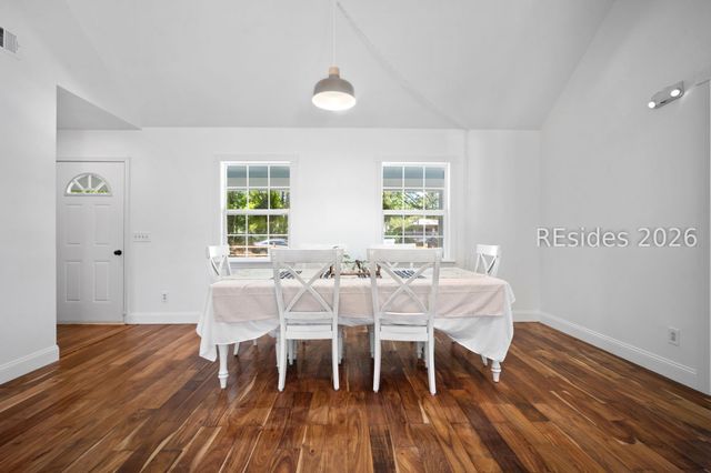 7 Windy Lake Ct, Bluffton, SC 29910