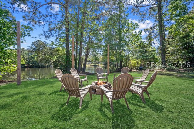 7 Windy Lake Ct, Bluffton, SC 29910