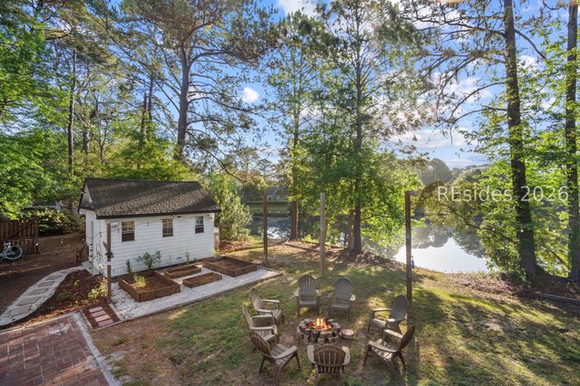 7 Windy Lake Ct, Bluffton, SC 29910