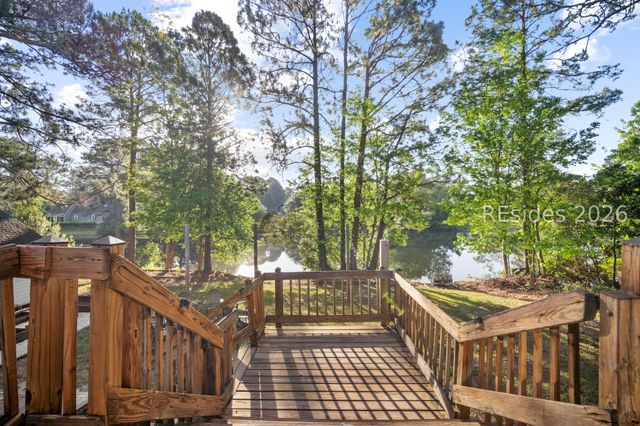 7 Windy Lake Ct, Bluffton, SC 29910