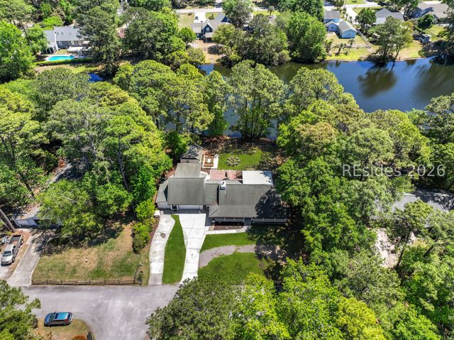 7 Windy Lake Ct, Bluffton, SC 29910
