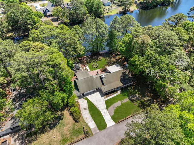 7 Windy Lake Ct, Bluffton, SC 29910