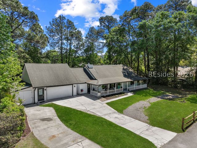 7 Windy Lake Ct, Bluffton, SC 29910