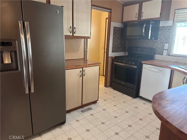 15940 Stoddard Wells 112, Victorville, CA 92395