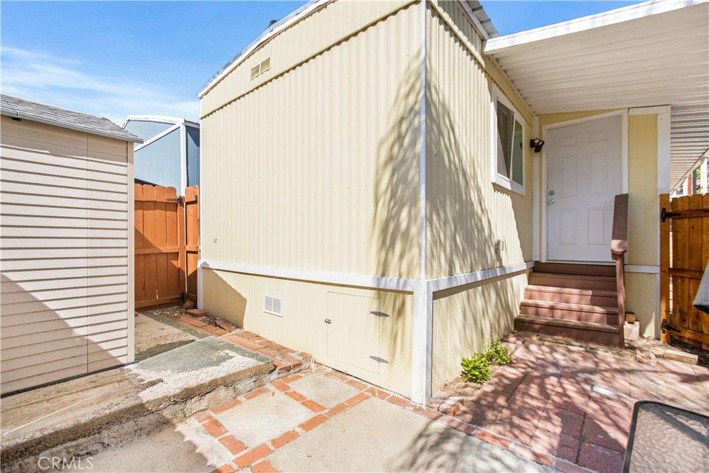 Image 20 of property listing at 826 E Route 66 12, Glendora, CA 91740