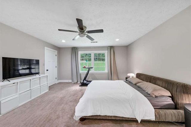 120 Creekwood Lane, Fayetteville, GA 30214