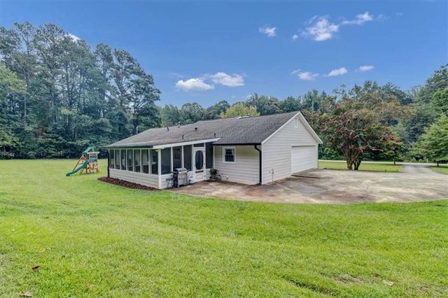120 Creekwood Lane, Fayetteville, GA 30214